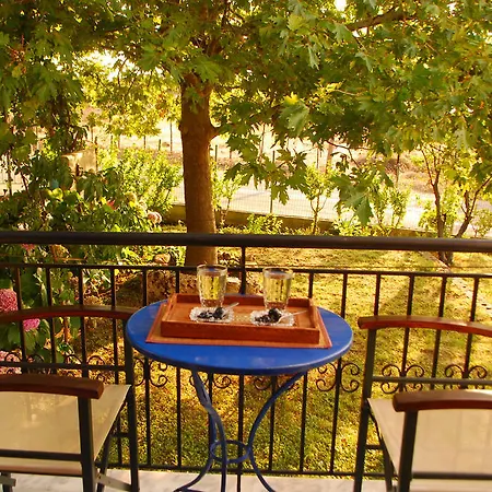 Charana Xrisi Guest house Lakkoma (Nea Propontida)