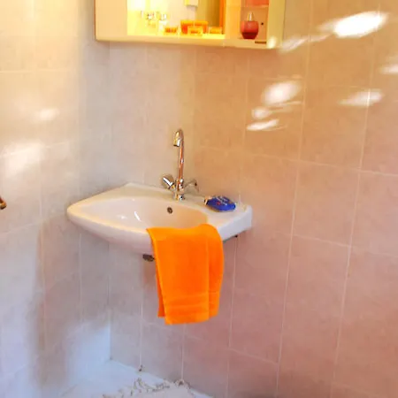Guest house Charana Xrisi *